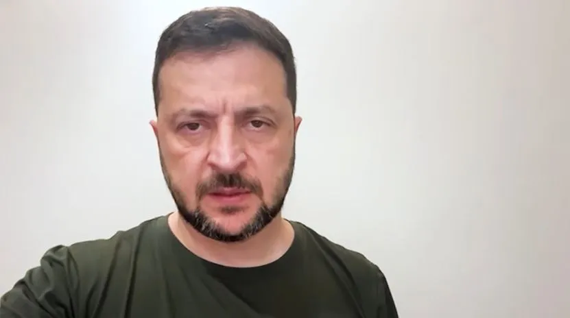 रूस के साथ समझौते करने वाले देशों पर टैरिफ लगाना ‘सही विचार’: ज़ेलेंस्की