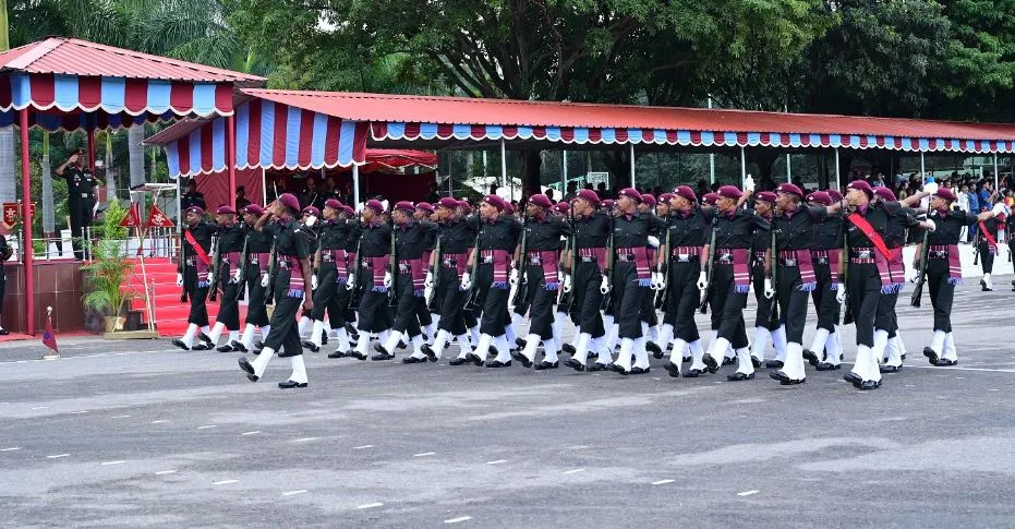 बेंगलूरु: अग्निवीरों के छठे बैच की पासिंग आउट परेड हुई