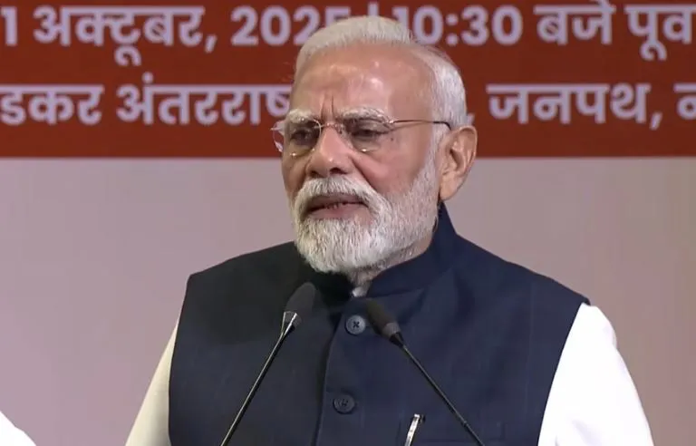 राष्ट्रीय स्वयंसेवक संघ की शाखाएं व्यक्ति निर्माण की यज्ञ वेदी हैं: प्रधानमंत्री 