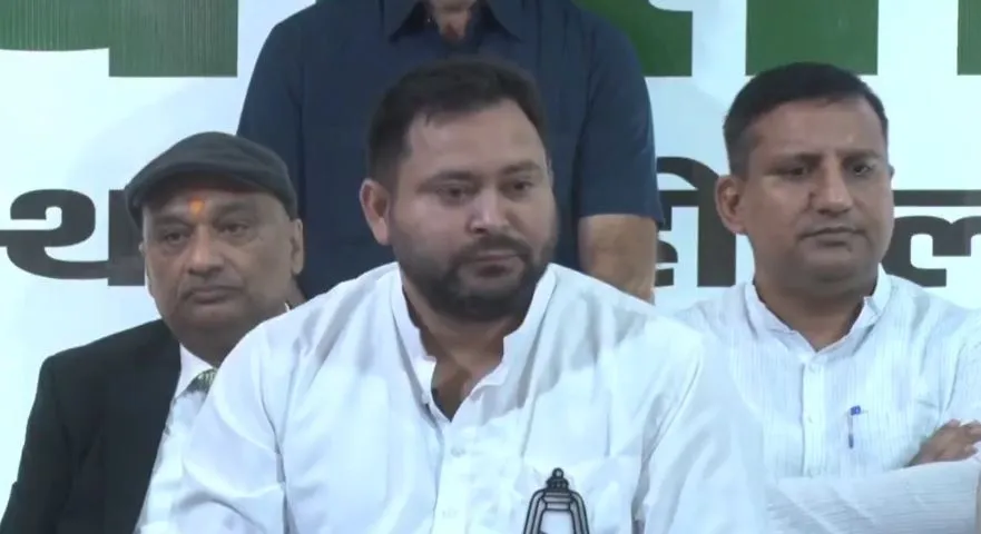 बिहार: इंडि गठबंधन ने तेजस्वी को मुख्यमंत्री पद का उम्मीदवार घोषित किया