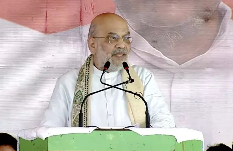 दिल्ली धमाका: अमित शाह ने की समीक्षा बैठक, यूएपीए के तहत प्राथमिकी दर्ज