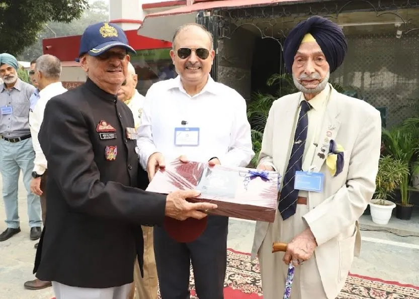 उम्र से बड़ा इनका हौसला: 75 की उम्र में अंटार्कटिका फतह कर आए लेफ्टिनेंट कर्नल कल्याण