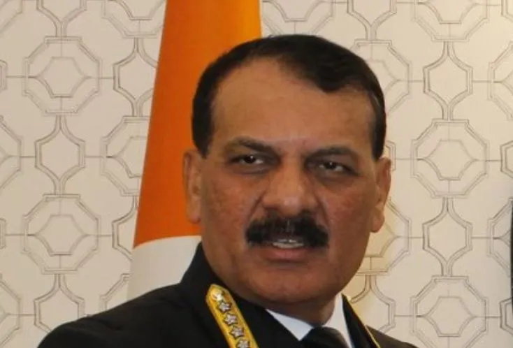 पाकिस्तान को भारतीय नौसेना प्रमुख की चेतावनी- 'ऑपरेशन सिंदूर जारी है'