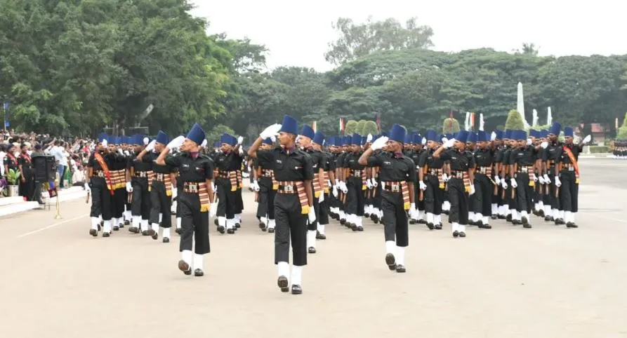 जोश के साथ हुई अग्निवीरों के छठे बैच की पासिंग आउट परेड