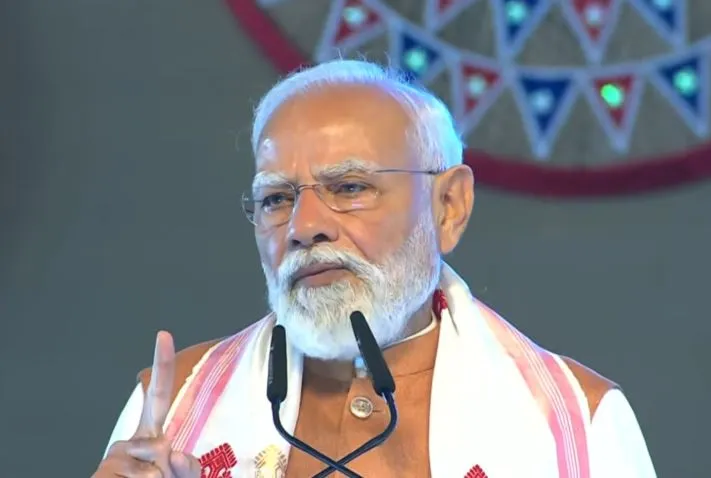 कांग्रेस दशकों तक जो गलतियां करती रही, उन्हें एक-एक कर सुधार रहा हूं: प्रधानमंत्री मोदी