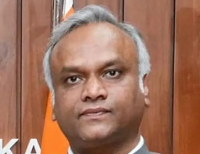 कर्नाटक में भाजपा ने विपक्ष के रूप में अपनी ज़िम्मेदारियां छोड़ दी हैं: प्रियांक खरगे