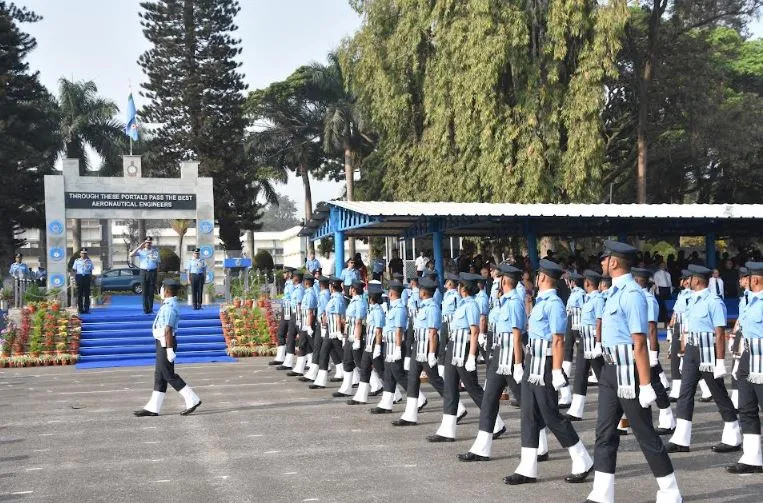 एएफटीसी में 106वें एरोनॉटिकल इंजीनियरिंग कोर्स की पासिंग आउट परेड हुई