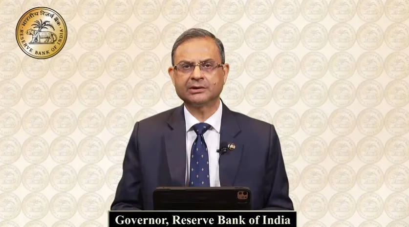 रिज़र्व बैंक ने नीतिगत दरें अपरिवर्तित रखीं