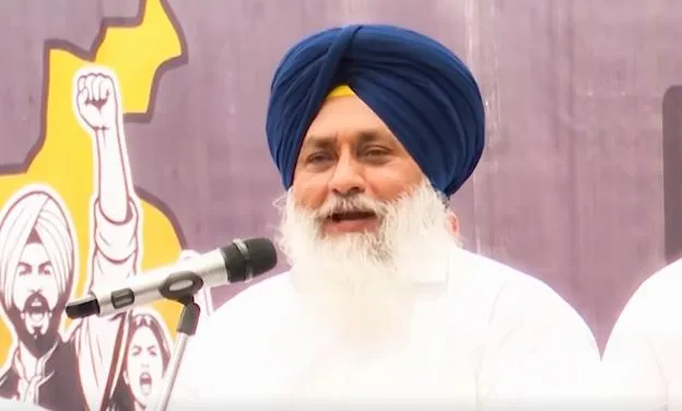 नांदेड़: अकाली दल प्रमुख सुखबीर सिंह बादल पर हमला हुआ