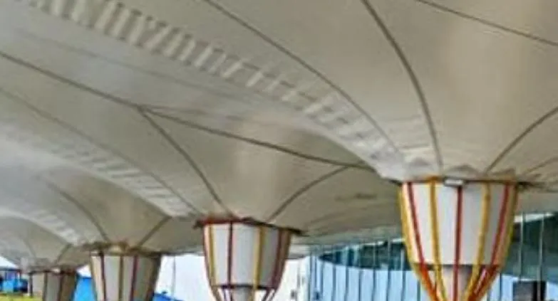 दिल्ली हवाईअड्डे के बाद अब राजकोट हवाईअड्डे की कैनोपी गिरी