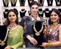 बेंगलूरु: शॉपिंग का शानदार अनुभव दे रही 'हाई लाइफ ज्वेल्स' की प्रदर्शनी व सेल