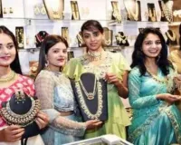 फैशन, स्टाइल, डेकोर, लग्जरी ...  नए फैशन कलेक्शन के साथ आई हाई लाइफ प्रदर्शनी