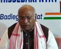 यह चुनाव देश के लोकतंत्र और संविधान बचाने का चुनाव है: खरगे