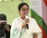 नफरत फैलाने वाली सांप्रदायिक ताकतों के खिलाफ लड़ाई जारी रहेगी: ममता बनर्जी