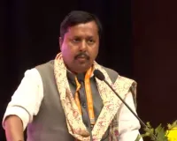 'जो पार्टियां स्वयं से शुरू होकर स्वयं पर खत्म होती हैं, उनसे देश का भविष्य उज्ज्वल नहीं हो सकता'