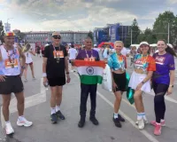 ओपीएन कल्याण ने 77 की उम्र में साइबेरियन मैराथन में इतिहास रचा