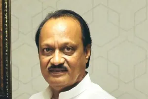 अजित पवार का अंतिम संस्कार हुआ