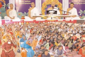 ‘परिवार की सुख-शांति और सफलता में महिलाओं की महत्त्वपूर्ण भूमिका’