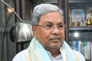 सिद्दरामय्या ने एचडी कुमारस्वामी को 'मनुवादी' कहा