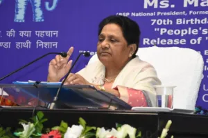 बसपा उप्र विधानसभा चुनाव सहित सभी चुनाव अकेले लड़ेगी: मायावती