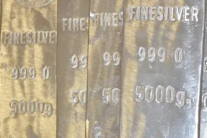 चांदी की कीमतें 3 लाख रुपए प्रति किलोग्राम के पार!