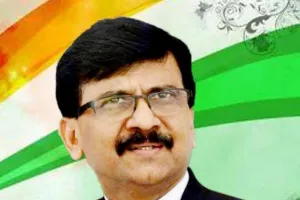 शिवसेना (यूबीटी) में बगावत की चर्चा पर राउत बोले- 'अगर वफ़ादारी बदलनी है तो इस्तीफ़ा दें'