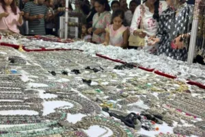 'कला उत्सवम' में छाई रौनक: हस्तशिल्प, साड़ियों, ज्वेलरी और होम डेकोर का अनोखा संगम