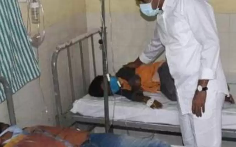 आंध्र प्रदेश: 170 लोगों को अज्ञात बीमारी के कारण अस्पताल में भर्ती कराया गया