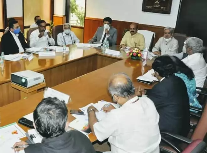 अंतरराज्यीय नदी जल विवाद: मुख्यमंत्री बोम्मई ने कानूनी टीम के साथ बैठक की