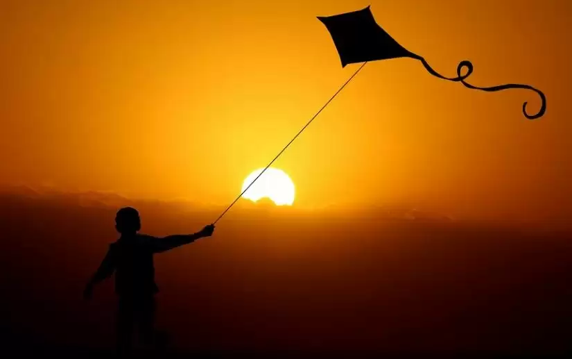 जयपुर में पतंगों की बिक्री पर ओमीक्रोन व प्रतिबंधों की मार