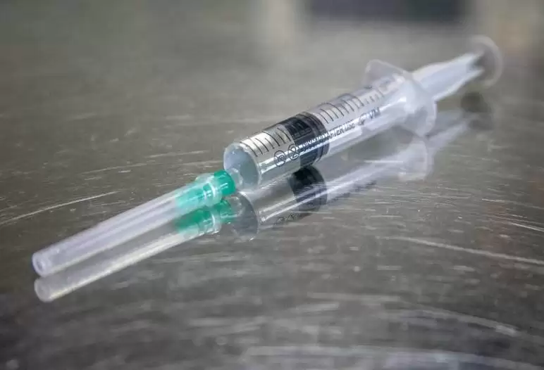 कोविड टीकों की 200 करोड़ से अधिक खुराक दिए जाने पर मोदी ने टीकाकर्मियों की सराहना की